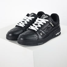 Carregar imagem no visualizador da galeria, Tênis Trainer Louis Vuitton Preto Cad White
