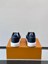 Carregar imagem no visualizador da galeria, Tênis New 2 Louis Vuitton Azul
