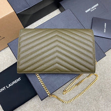 Carregar imagem no visualizador da galeria, Saint Laurent Should Bag green

