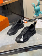 Carregar imagem no visualizador da galeria, Tênis Hermès All Black
