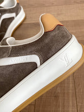 Carregar imagem no visualizador da galeria, Tênis New 3 Louis Vuitton Marrom
