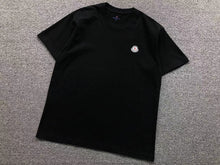 Carregar imagem no visualizador da galeria, T-Shorts Moncler Black
