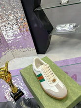 Carregar imagem no visualizador da galeria, Gucci Screener sneaker
