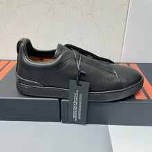 Carregar imagem no visualizador da galeria, Tênis Zegna Triple Stitch All Black
