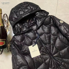 Carregar imagem no visualizador da galeria, Moncler Spider
