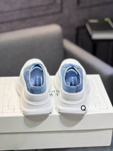 Carregar imagem no visualizador da galeria, Tênis Alexander Mc Low-Top Sneaker Sky Blue
