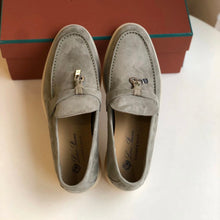 Carregar imagem no visualizador da galeria, Mocassim Loro Piana Summer Cad Grey Suede
