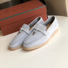 Carregar imagem no visualizador da galeria, Mocassim Loro Piana Cad Summer Ice Blue Suede

