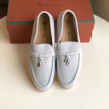 Carregar imagem no visualizador da galeria, Mocassim Loro Piana Cad Summer Ice Blue Suede
