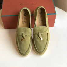 Carregar imagem no visualizador da galeria, Mocassim Loro Piana Summer Cad Pistachio Green
