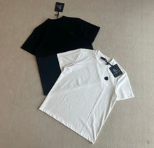 Carregar imagem no visualizador da galeria, T-Shorts Moncler Single White
