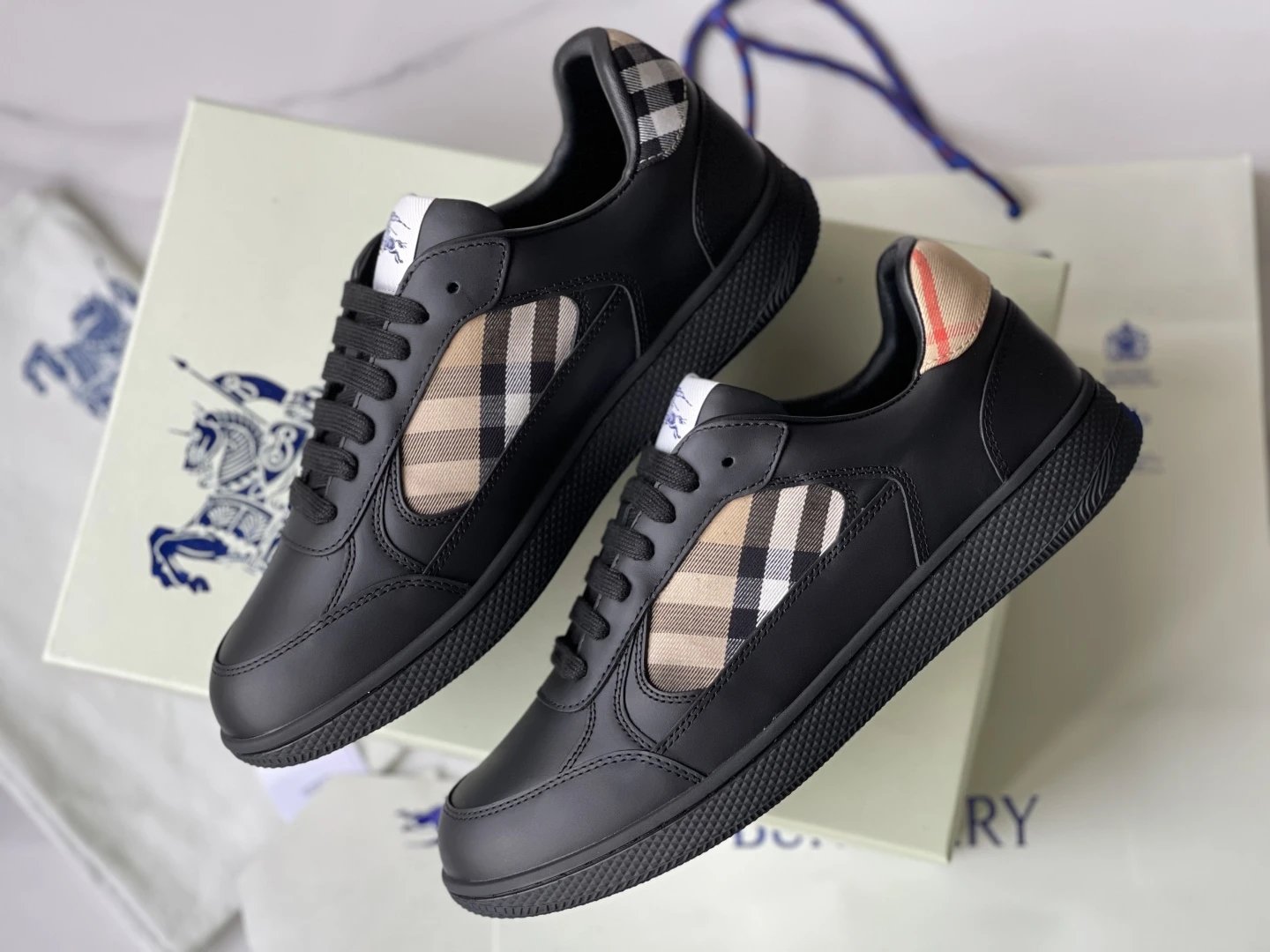 Tênis Burberry Preto Leather and Check Terrace