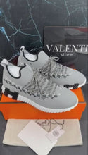 Carregar e reproduzir vídeo no visualizador da galeria, Sneaker Herm Gray Especial

