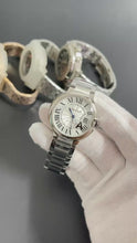 Carregar e reproduzir vídeo no visualizador da galeria, Cartier Ballon Bleu
