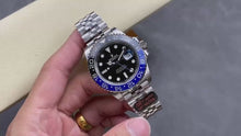 Carregar e reproduzir vídeo no visualizador da galeria, Rolex GMT-Master II 40MM "Batgirl" Jubilee de Aço Inoxidável "Super C"
