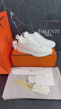 Cargar y reproducir el video en el visor de la galería, Zapatillas Hermès All White
